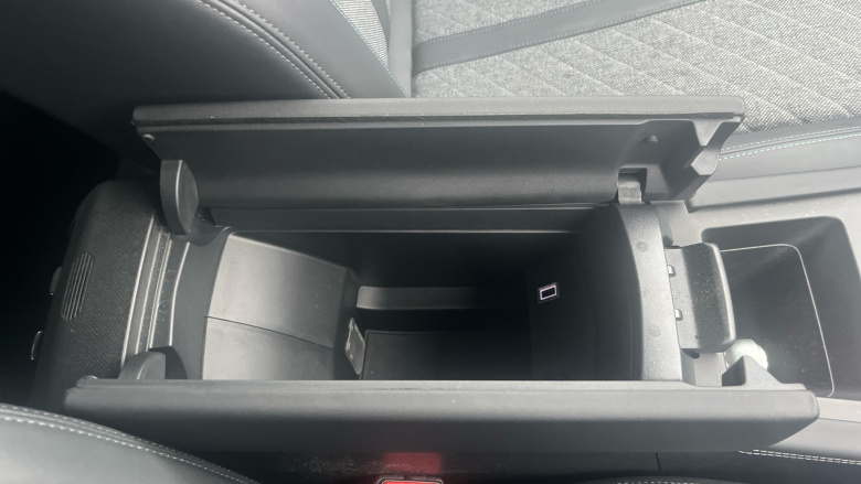 Peugeot 408 1.2 PureTech Allure Premium 5dr EAT8 Petrol Hatchback